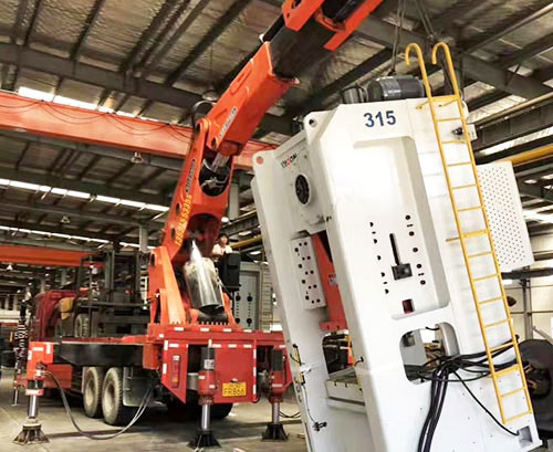 长丰镇附近随车吊出租，轻松解决运输难题